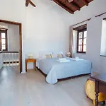 The Dream House İskados