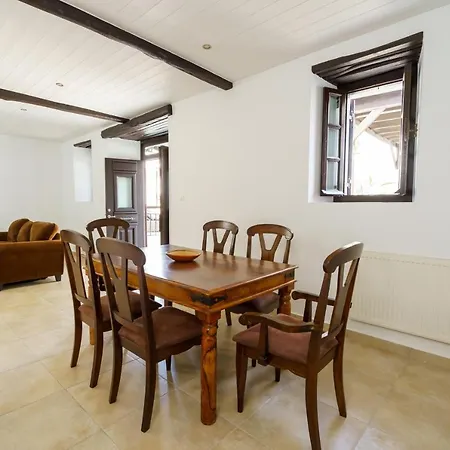 The Dream House 度假居 *